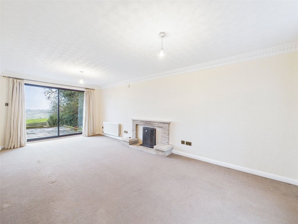 Property photo 3 of 19 Picture No. 11