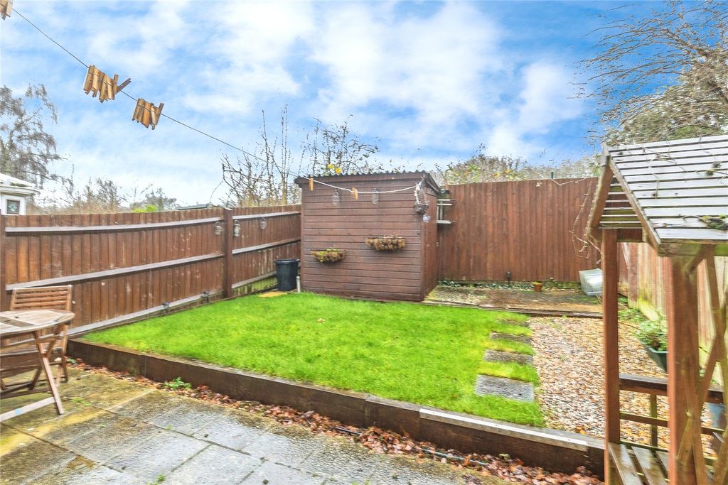 Property photo 3 of 18 Picture