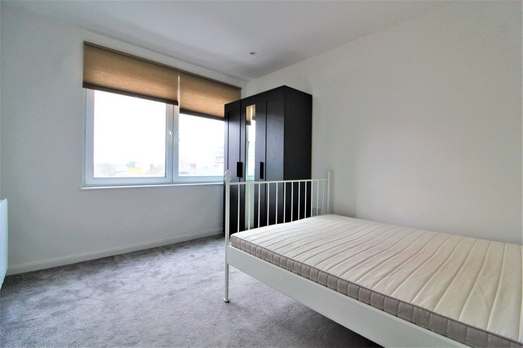 Property photo 2 of 3