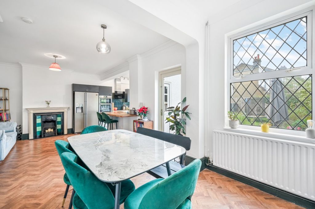 Property photo 3 of 23 Picture No. 40