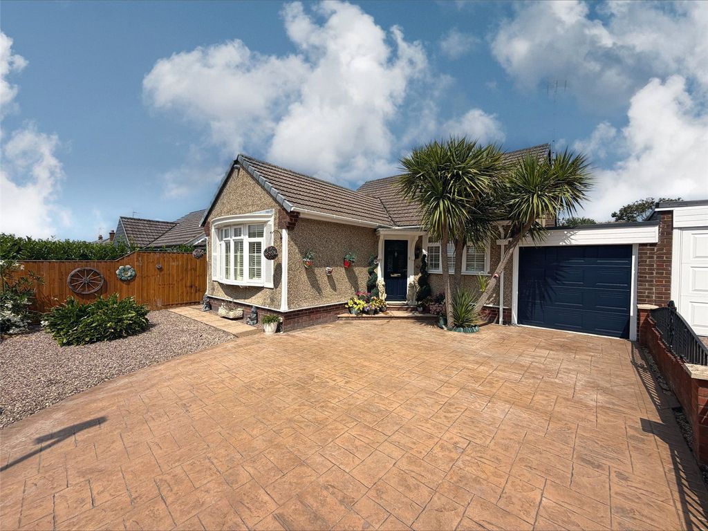 Property photo 1 of 27 Picture No. 05
