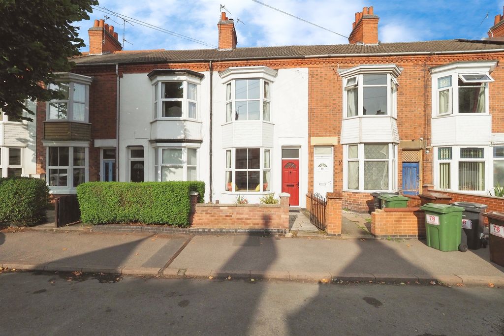 Property photo 1 of 17