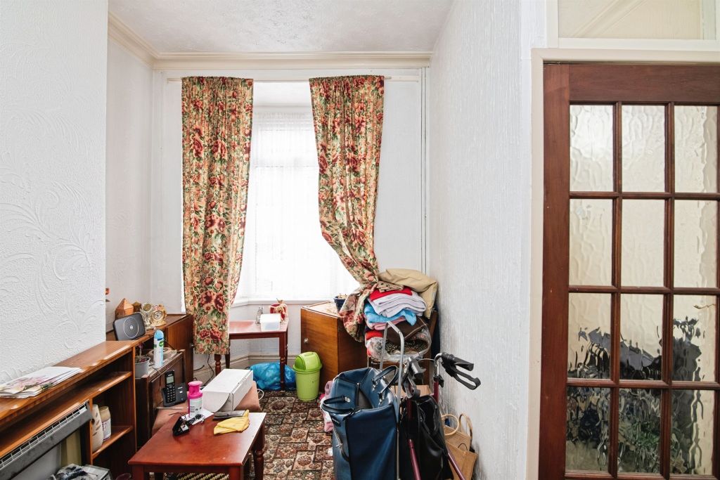 Property photo 2 of 17