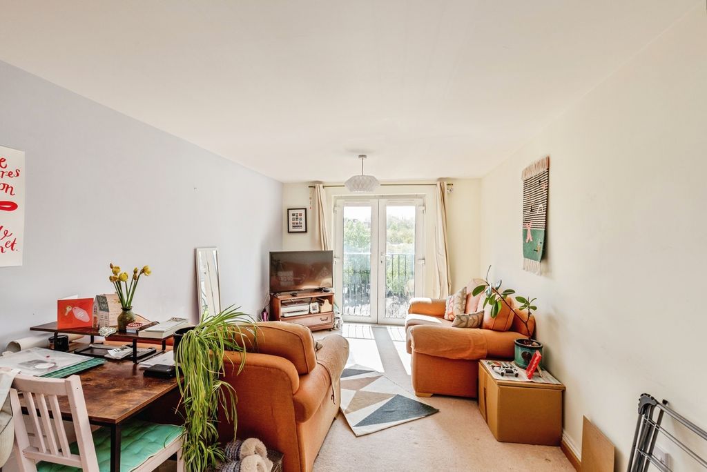 Property photo 2 of 13 Pbox-Img.Jpg