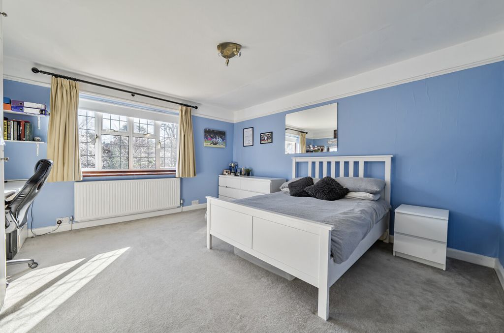 Additional image 30 of 5 bed detached house for saleMerrow, Guildford, Surrey GU1
