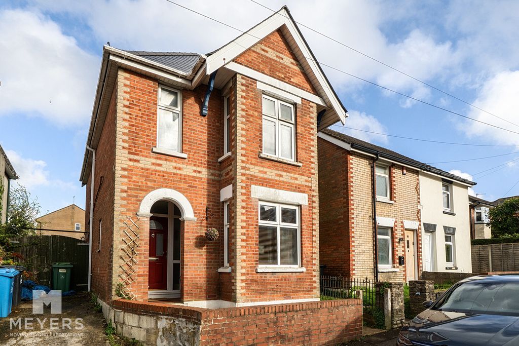 Property photo 1 of 13