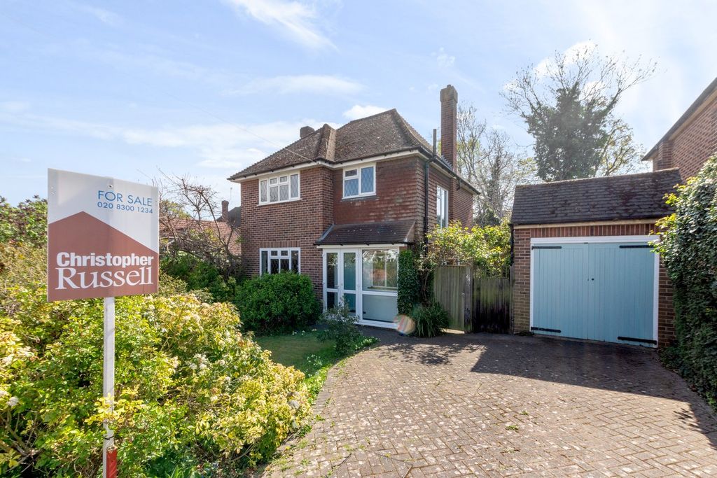 Property photo 1 of 12