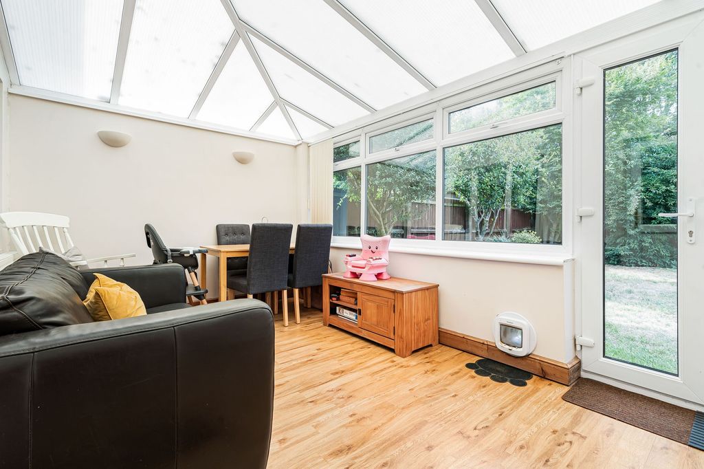 Property photo 2 of 21