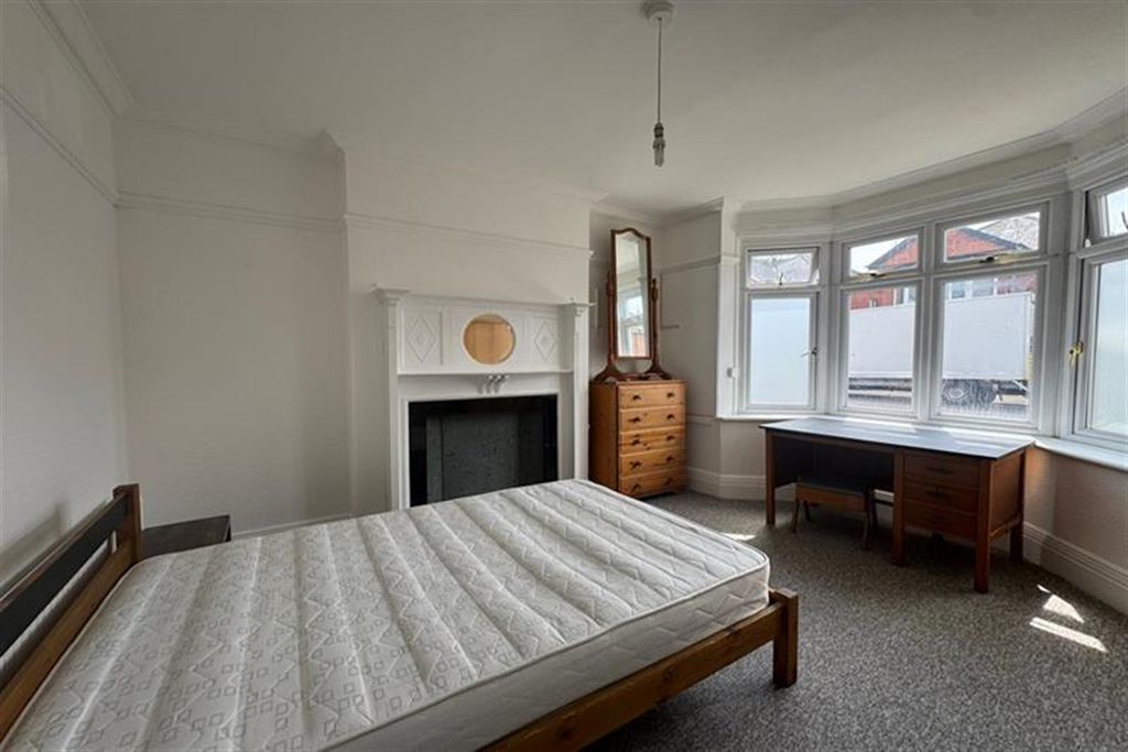 Property photo 1 of 4 (Main)