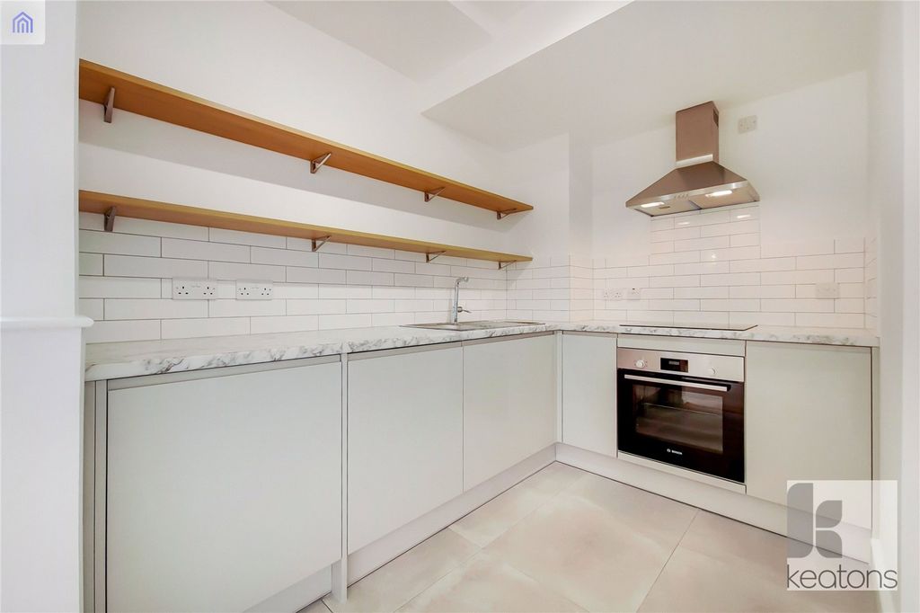 Property photo 3 of 16 Kitchen