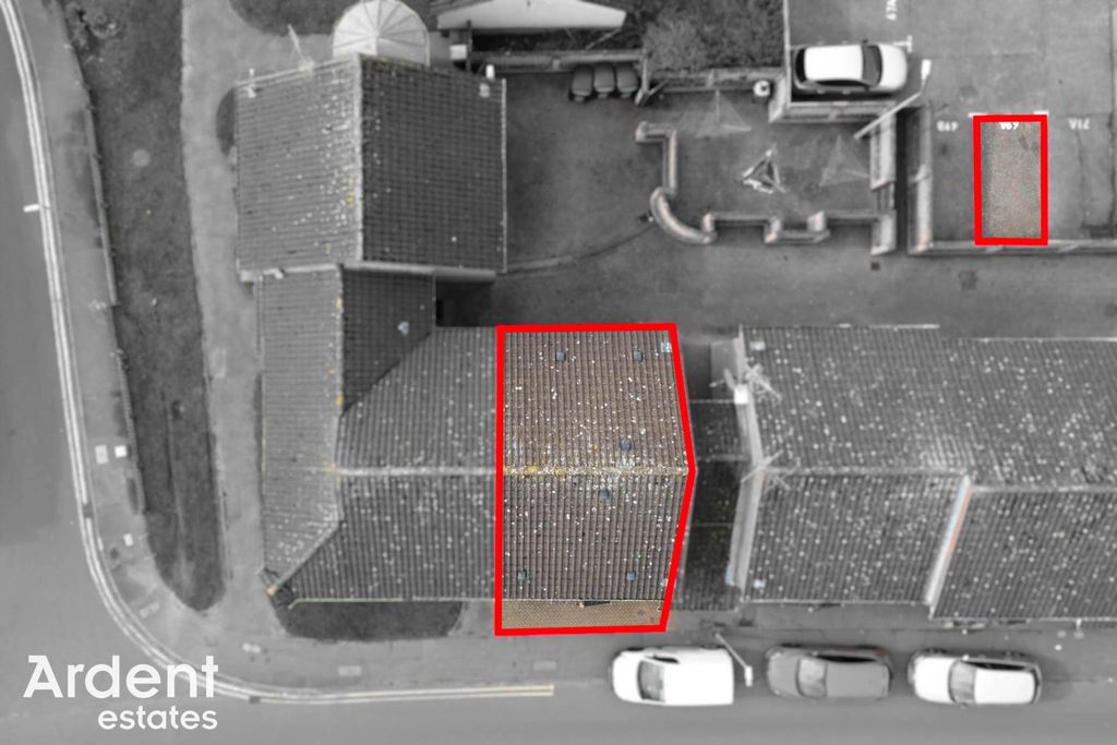 Property photo 2 of 14