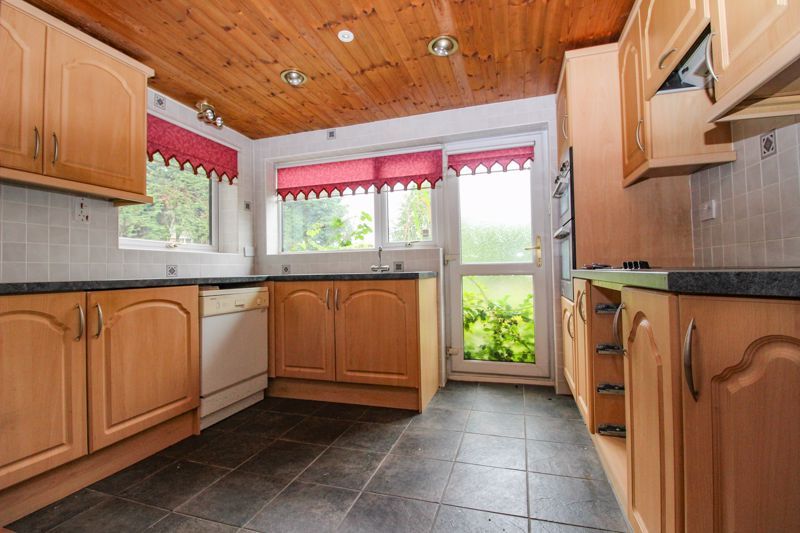 Property photo 3 of 10 Photo 8
