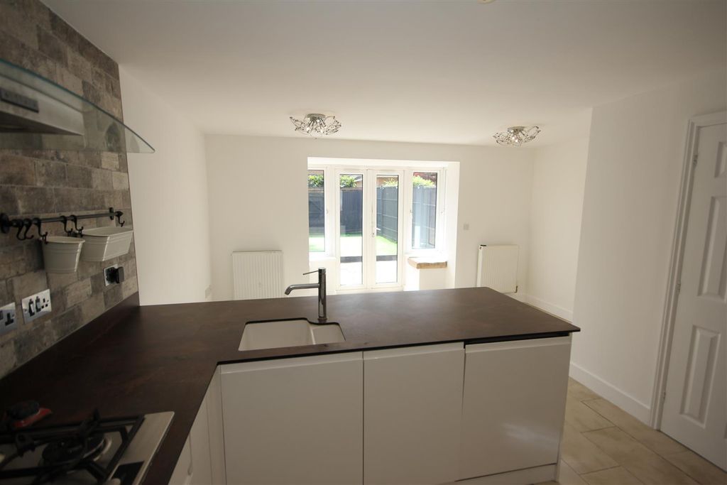 Property photo 3 of 14 Img_5811.Jpg