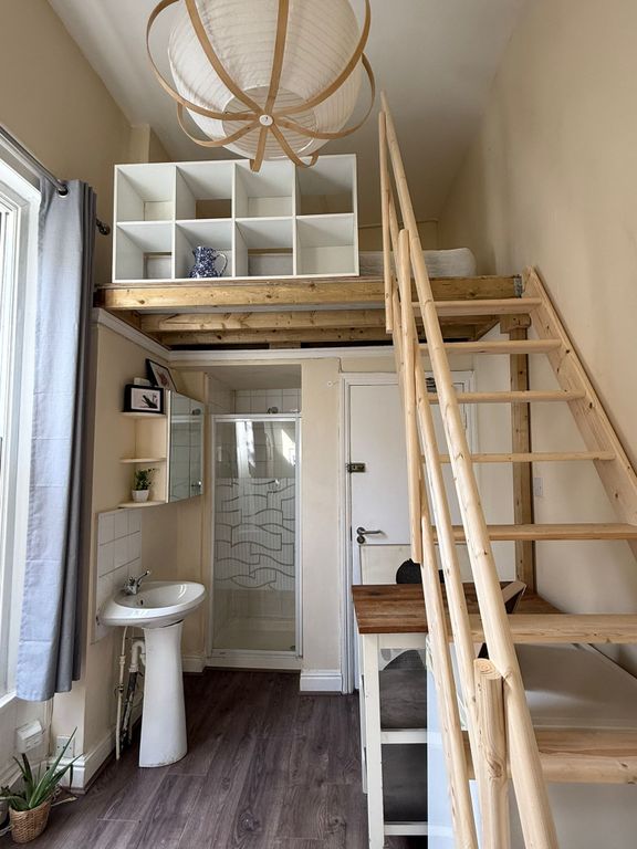 Property photo 2 of 4 Photo 2