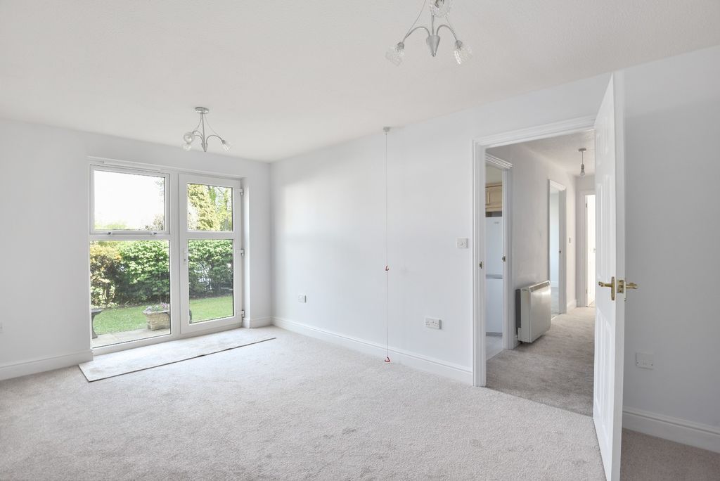 Property photo 1 of 19 4180085