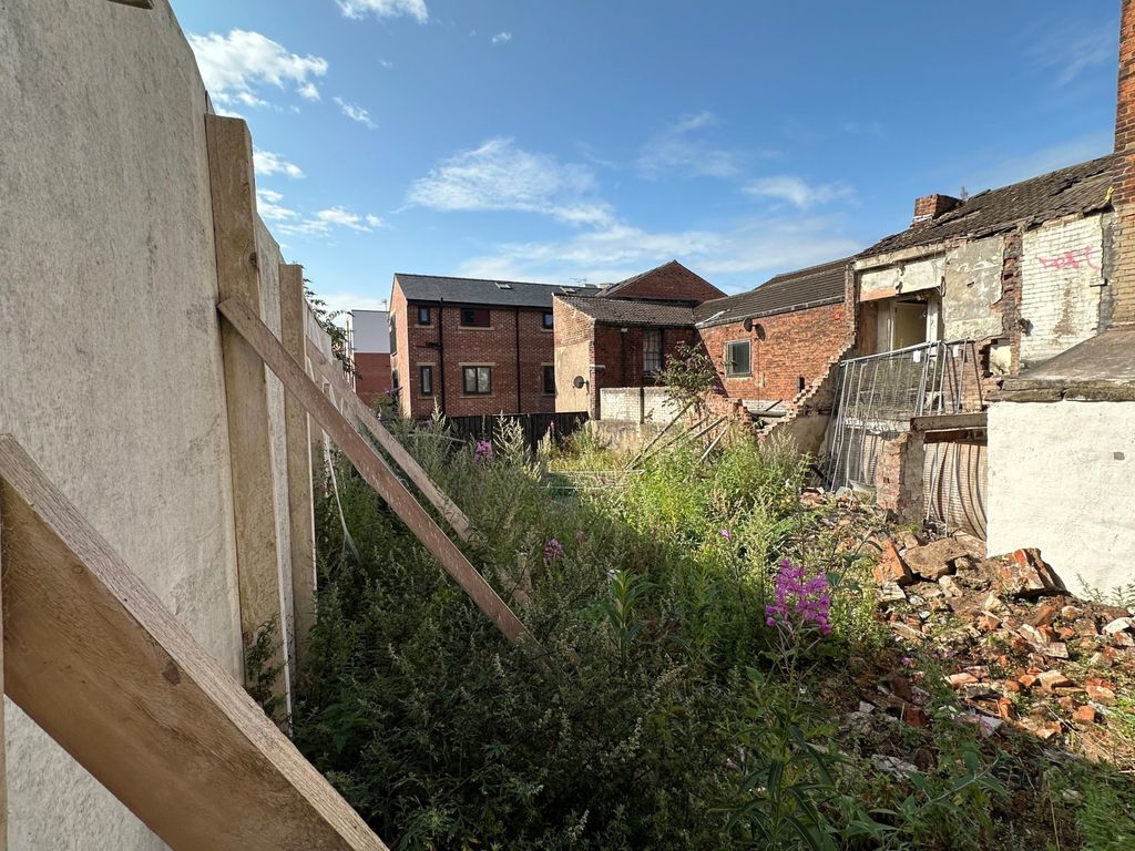 Property photo 3 of 4
