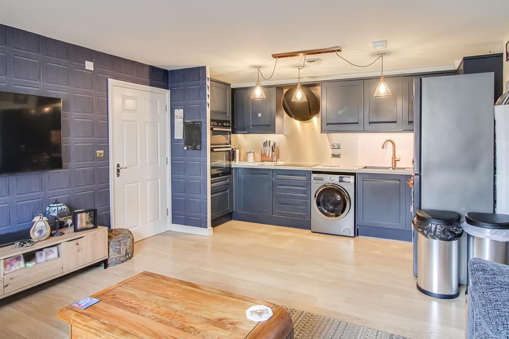 Property photo 3 of 11 Kitchen/Living Room