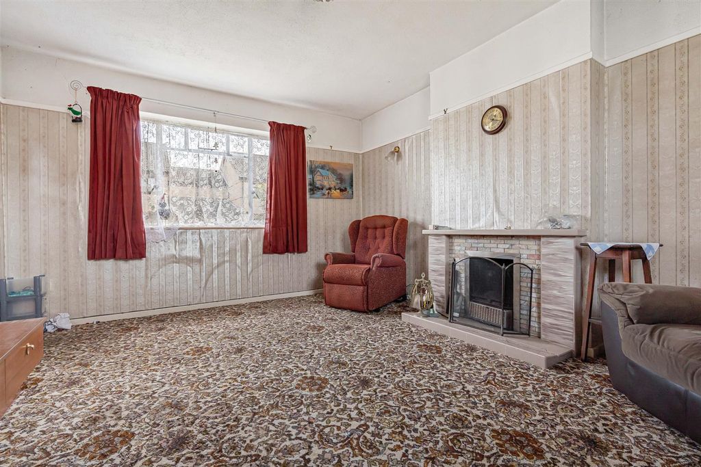 Property photo 2 of 21 16_85413.Jpg