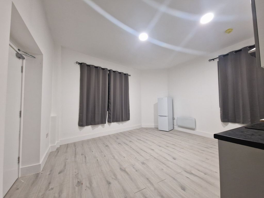 Property photo 1 of 6 Photo 1