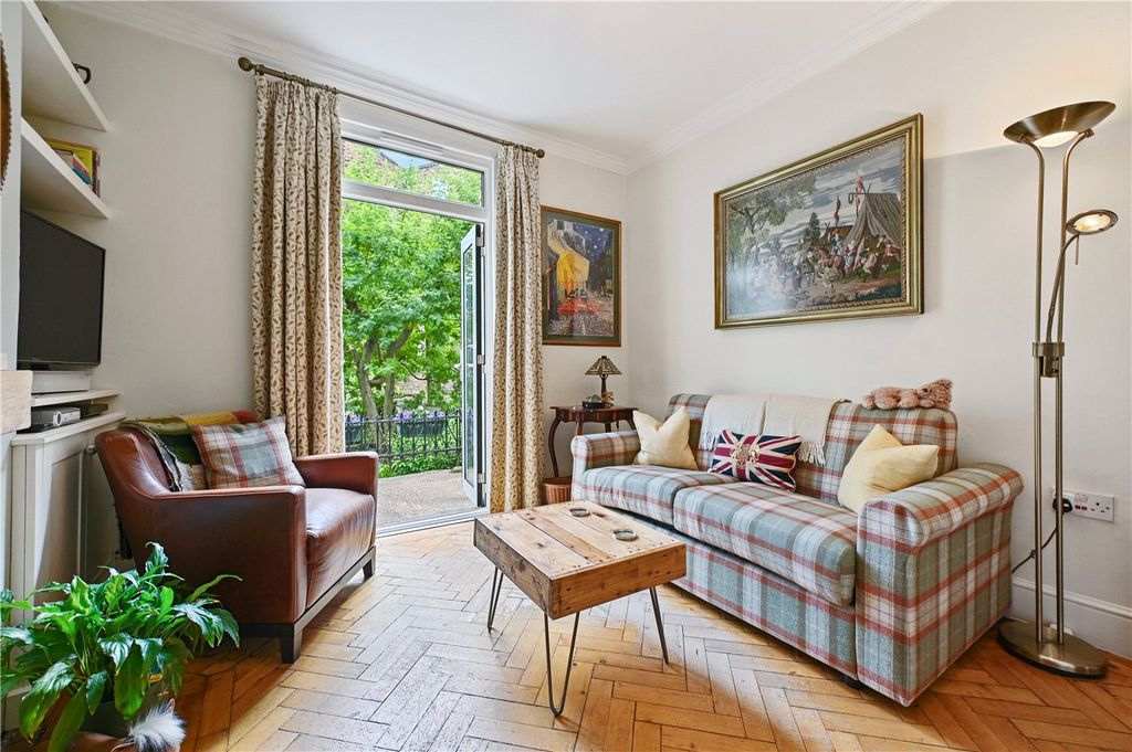 Property photo 3 of 12 Picture No. 16