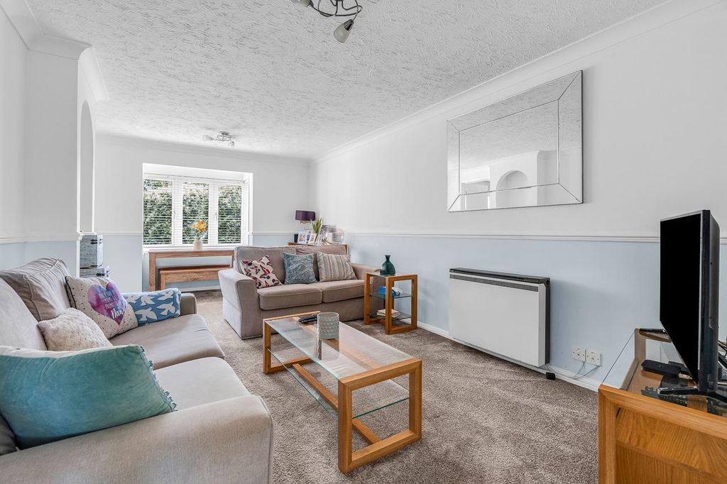 Property photo 2 of 11 Internal-Smalll-6.Jpg