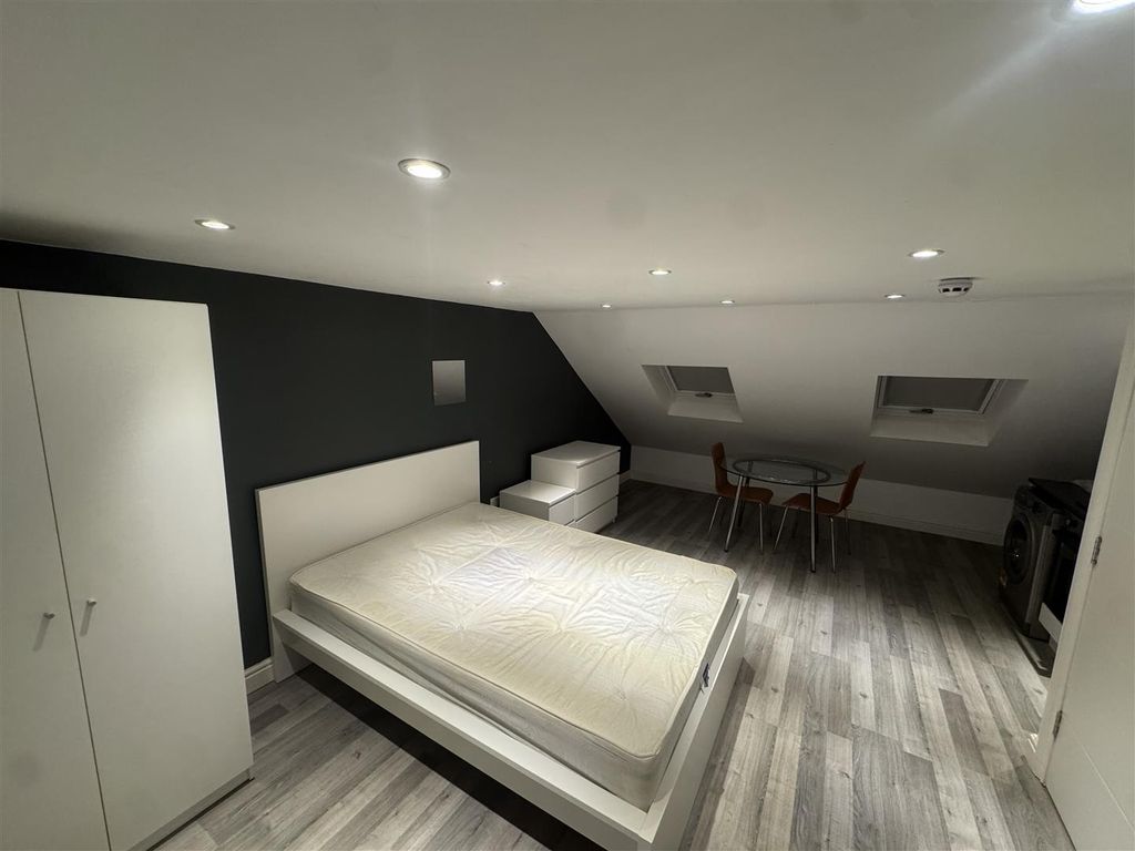 Property photo 1 of 3 Tempimageigjp03.Jpg