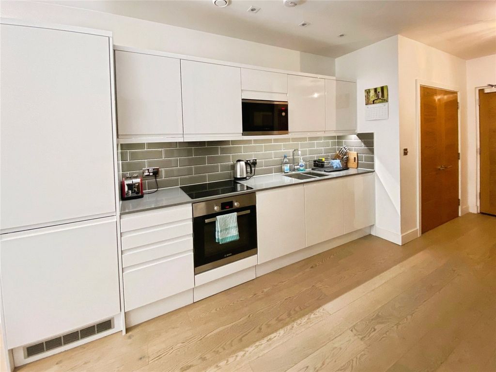 Property photo 3 of 12 Picture No. 06