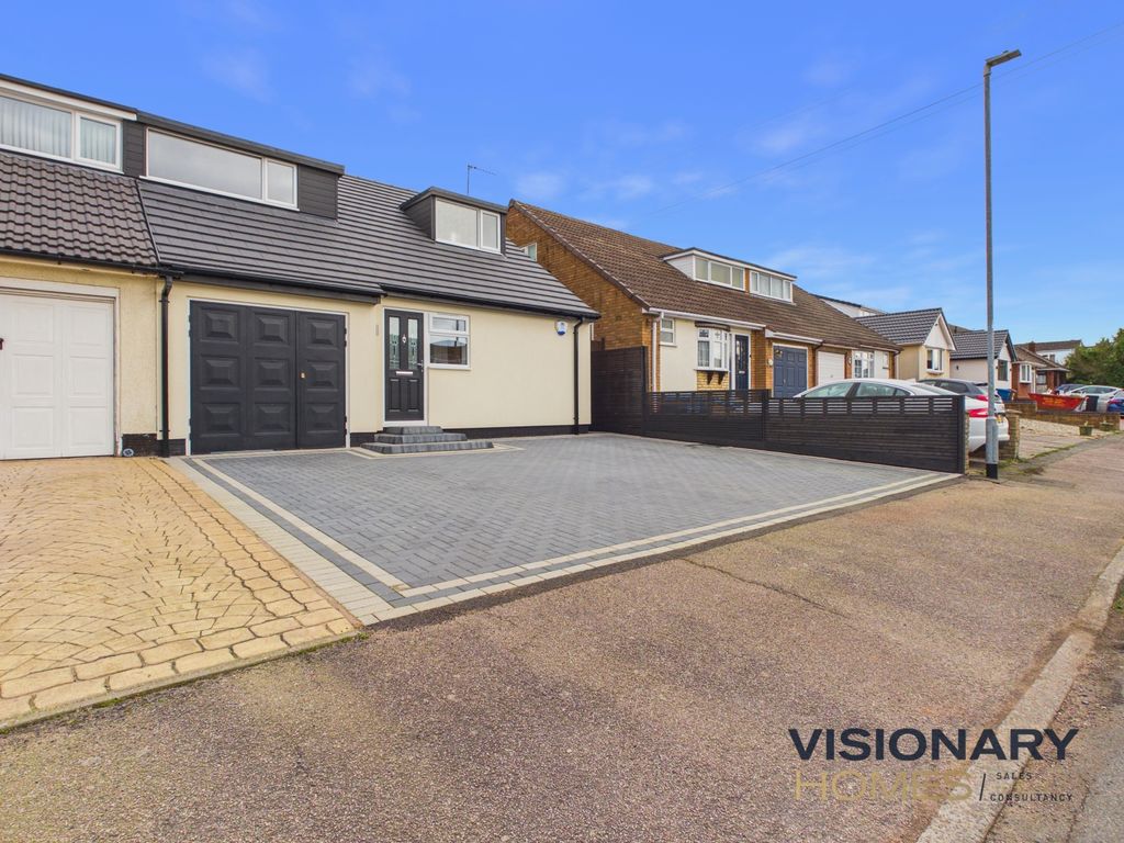 Property photo 1 of 20 Cam03522G0-Pr0247-Still001