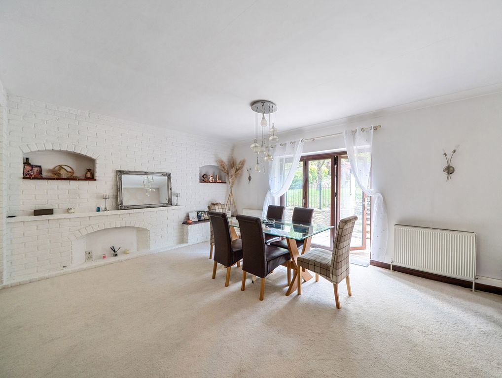 Property photo 3 of 26