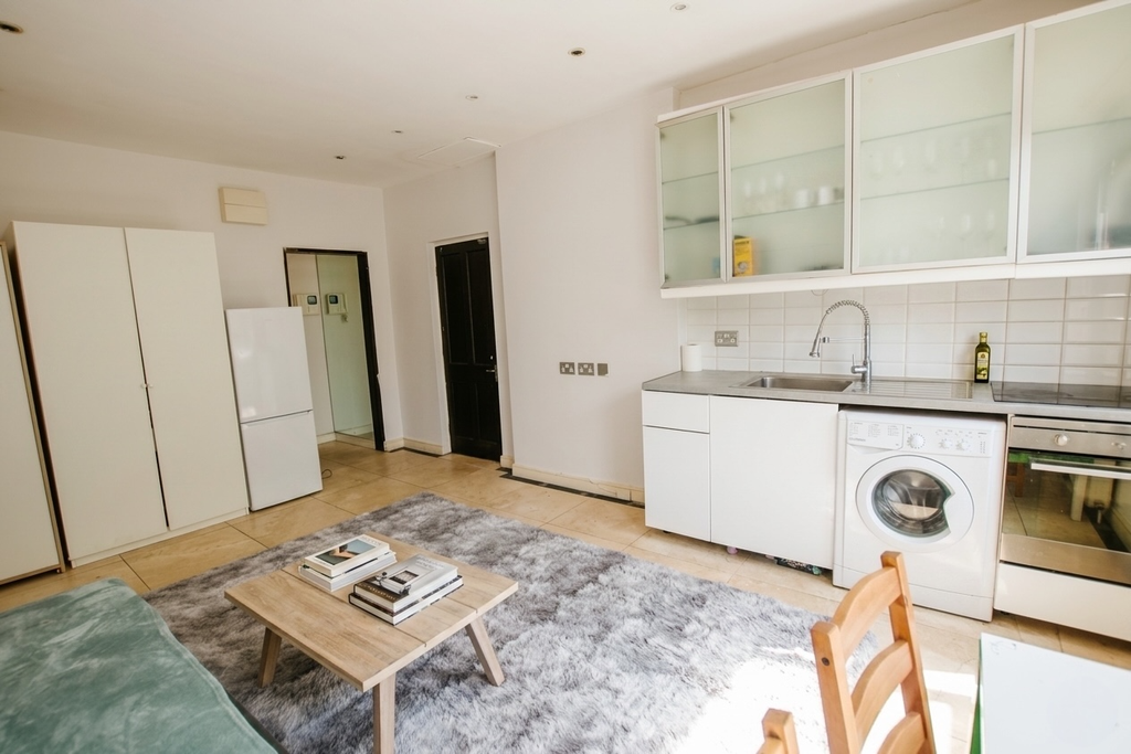Property photo 2 of 3