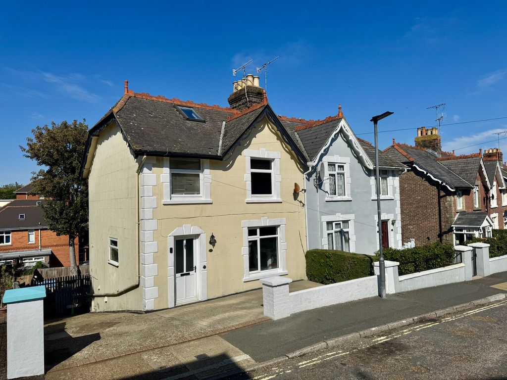 Property photo 1 of 15