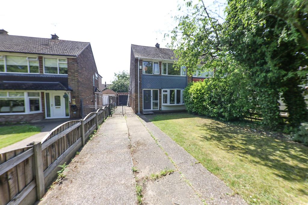 Property photo 1 of 19 Front