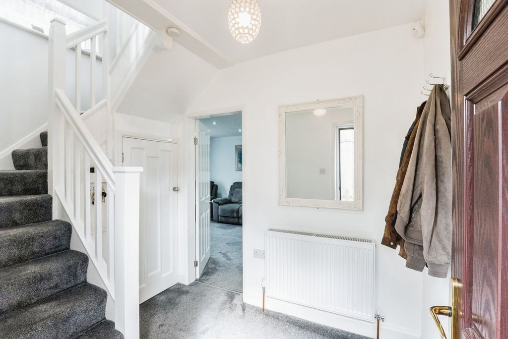 Property photo 3 of 27 Pbox-Img.Jpg