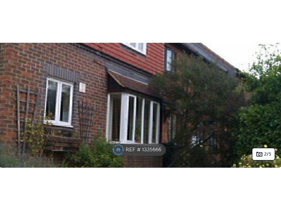 Property photo 2 of 4 Side If House - Bay Window