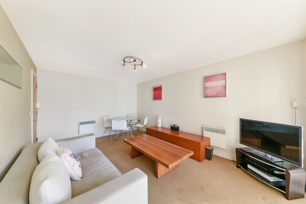 Property photo 2 of 10 Living Area - Hamilt