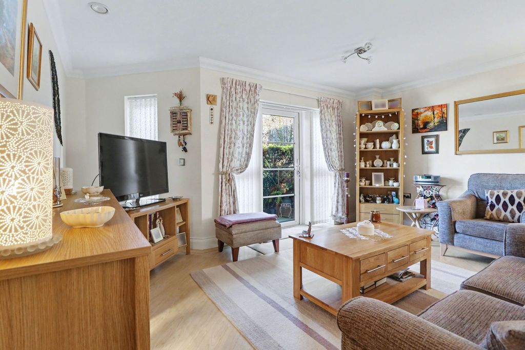 Property photo 3 of 14