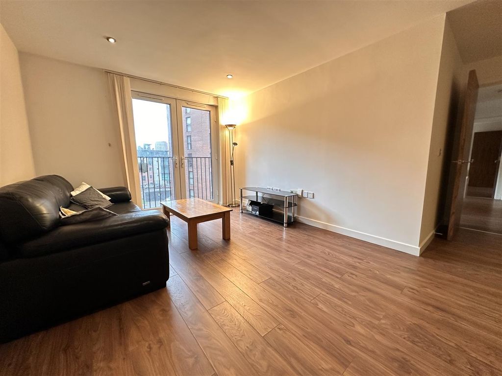 Property photo 3 of 18