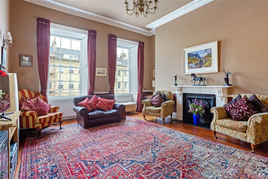 Property photo 2 of 18 Drawing Room