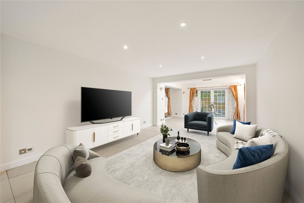 Property photo 2 of 18 Picture No. 81