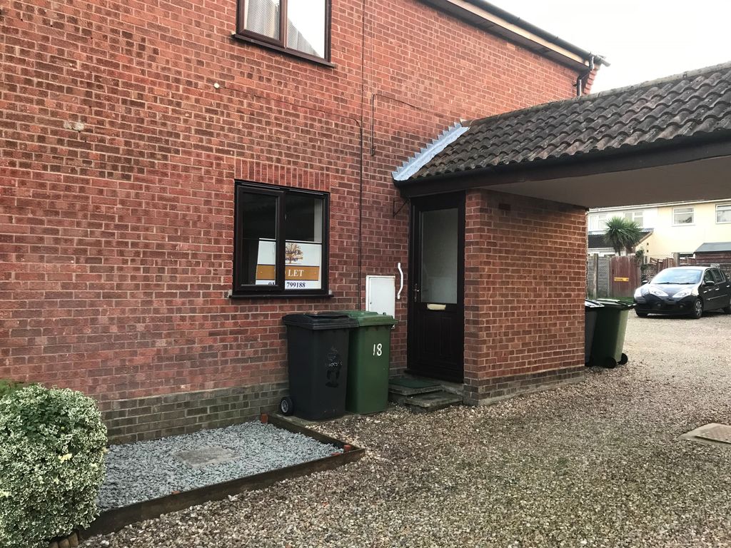 Property photo 1 of 8 Exterior