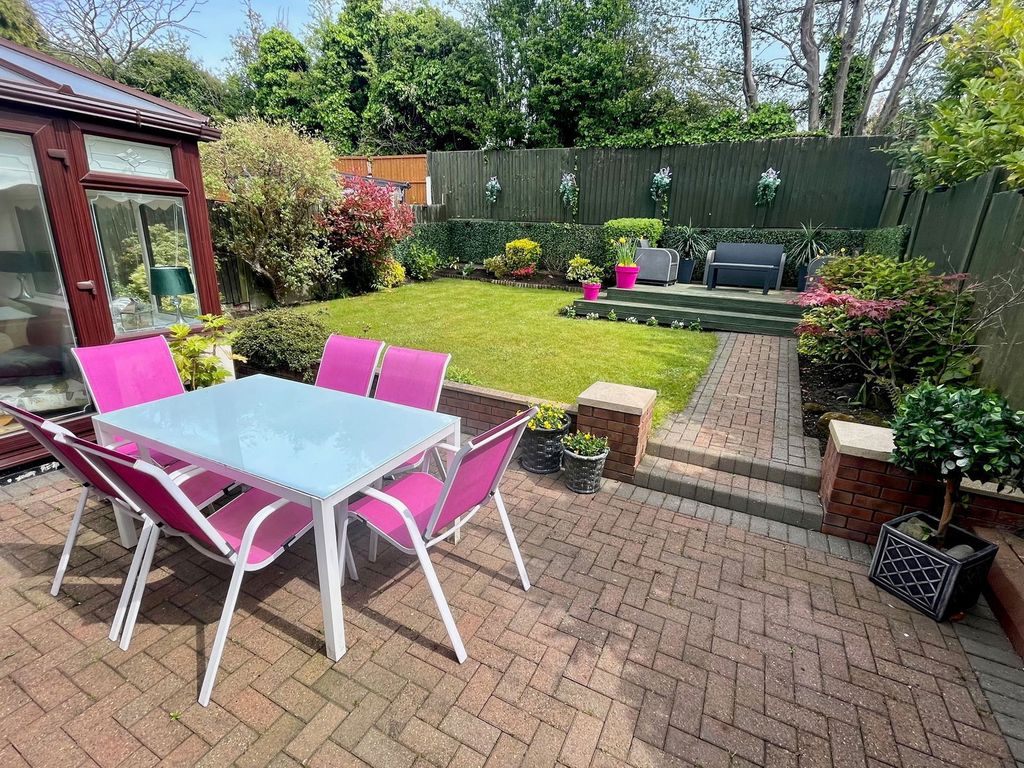 Property photo 2 of 14