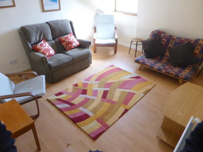 Property photo 1 of 8 Lounge