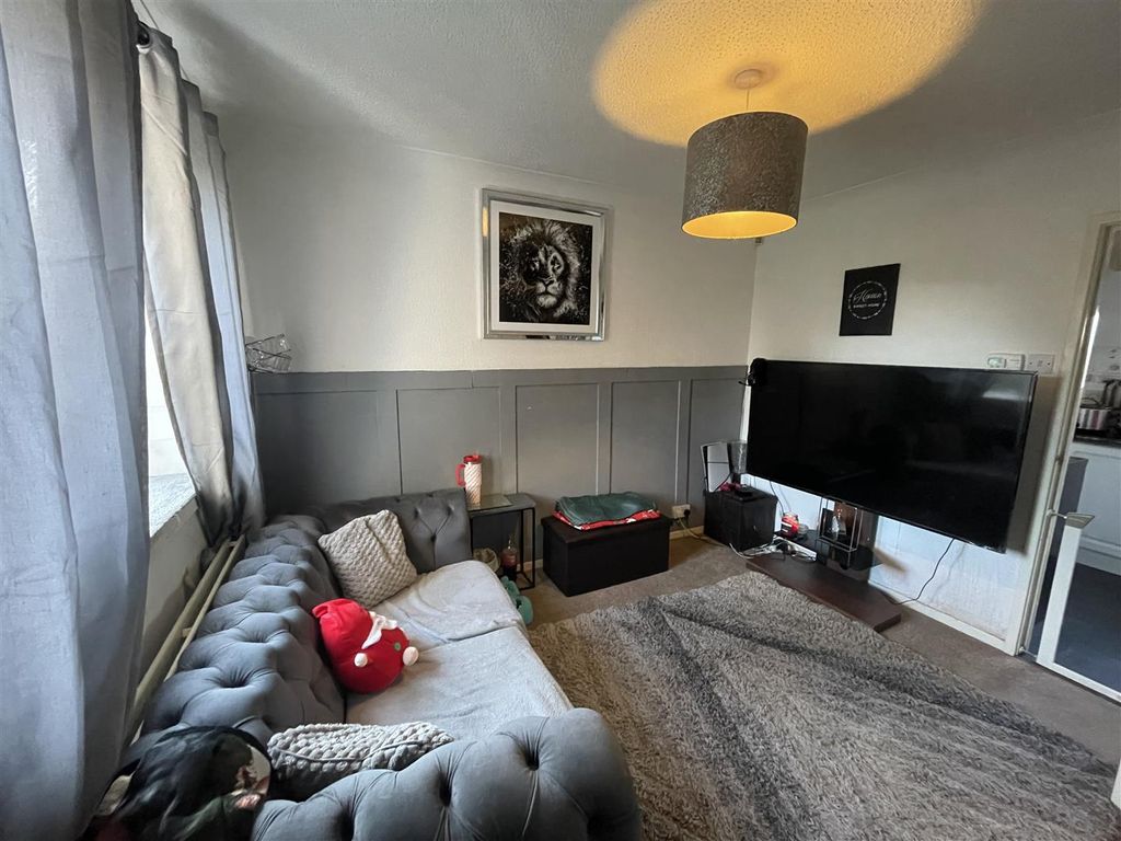 Property photo 2 of 5 16 Ask 1.Jpeg