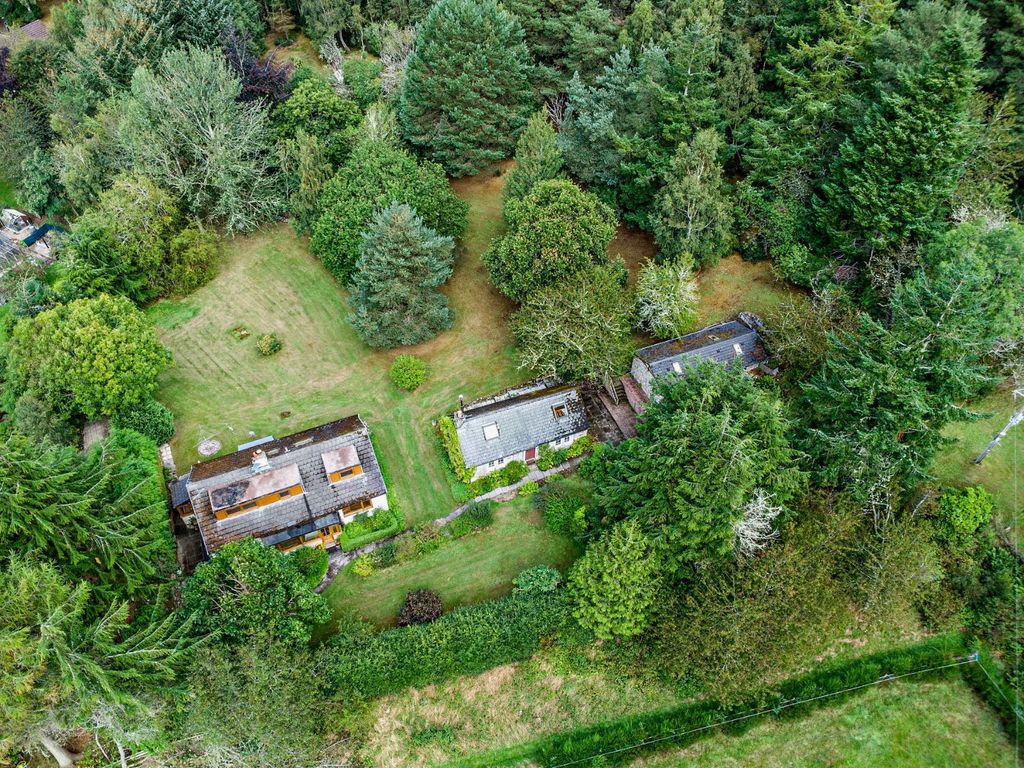 Property photo 2 of 32 Averon