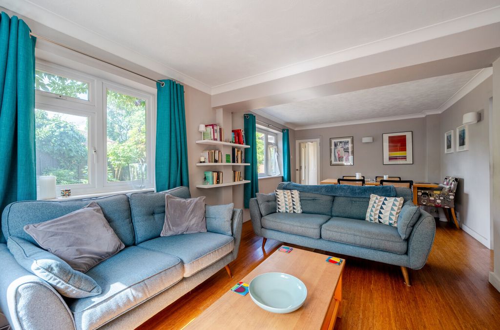 Property photo 3 of 22 40-6A6B2591F2666-...