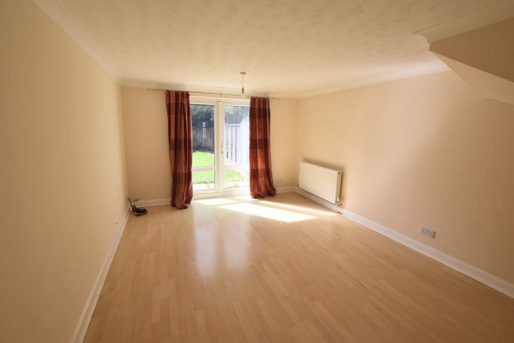 Property photo 2 of 15 78A Oldbrook Boulevard New Lounge