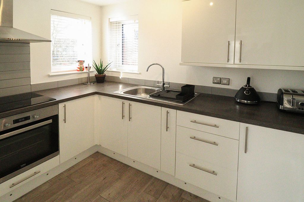 Property photo 2 of 10 Picture No. 13