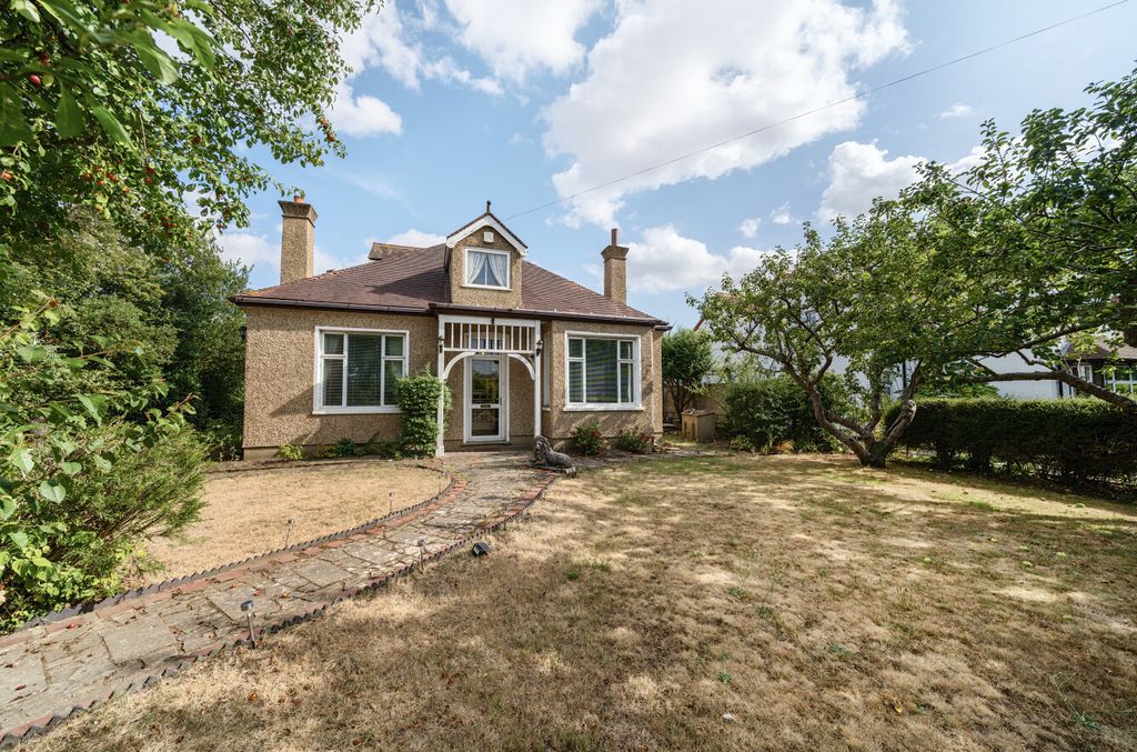 Property photo 1 of 37 1326626-21-687689...