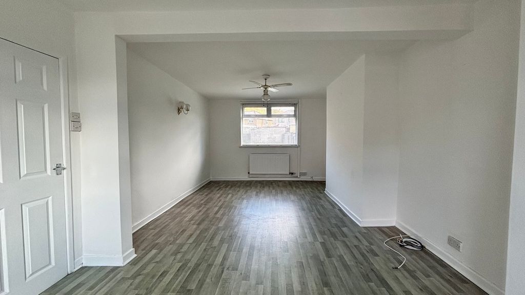 Property photo 3 of 12 Reception Room