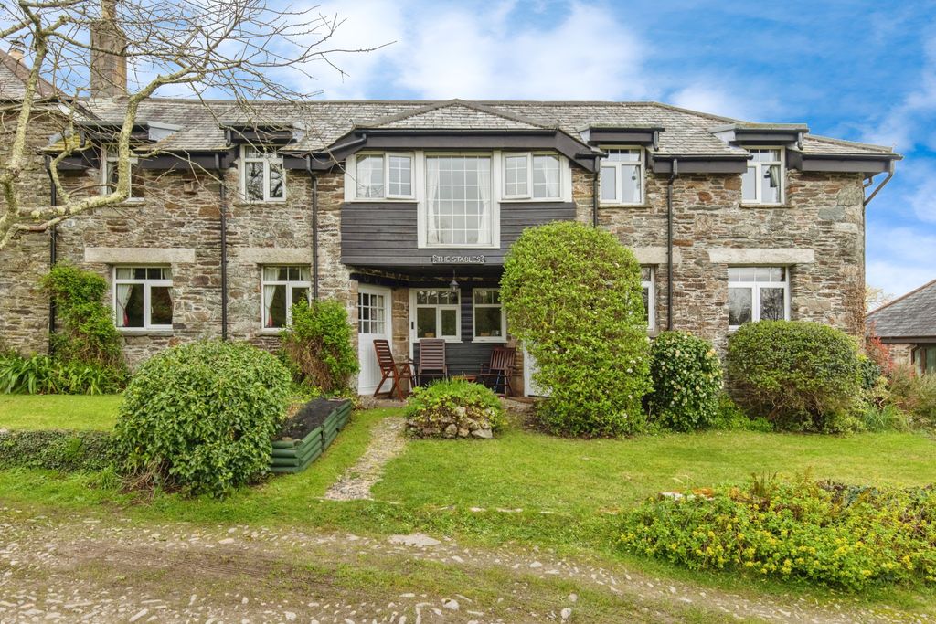 Property photo 1 of 16 Front